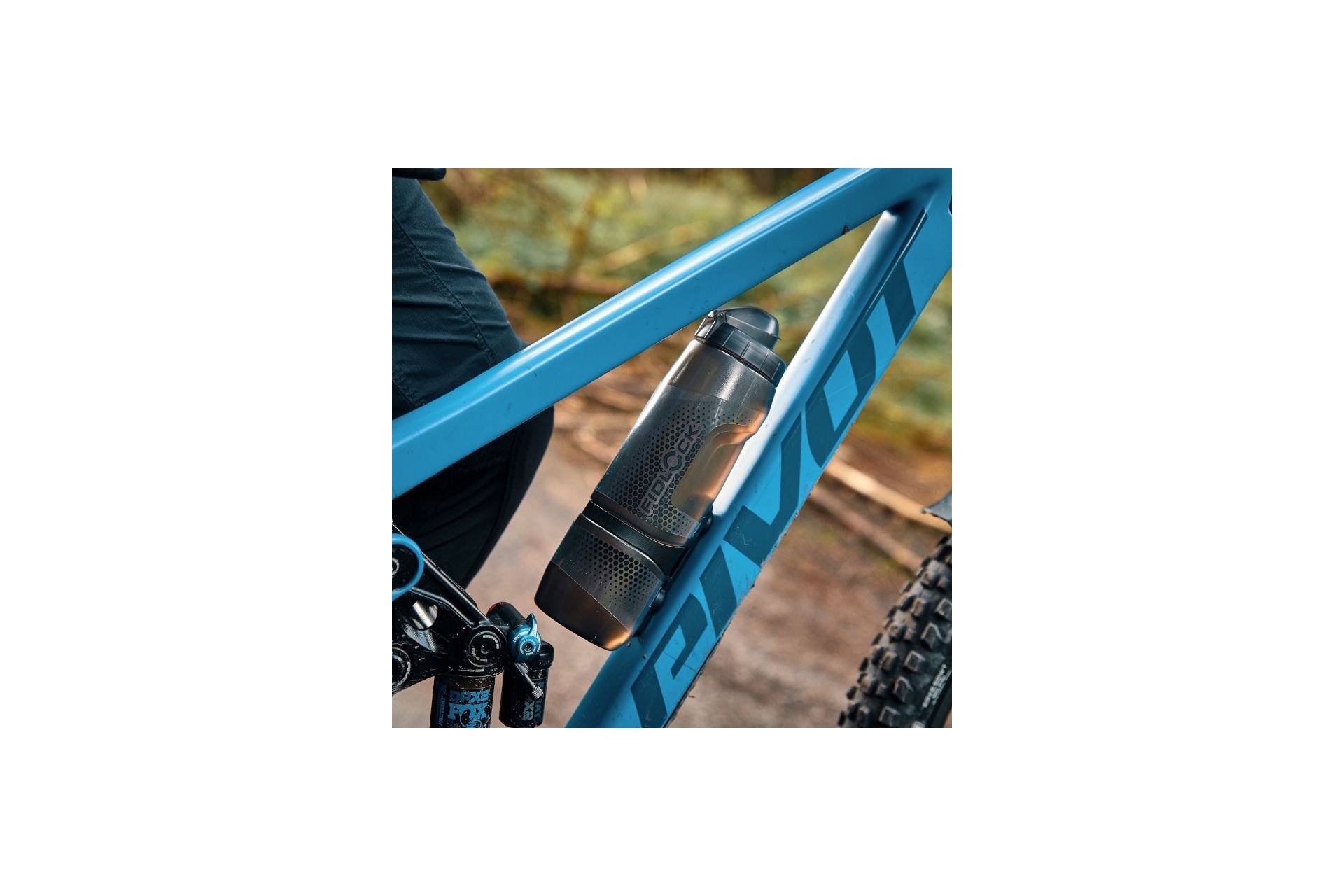 Fidlock Twist Trinkflasche 800 antibacterial mit Bike Base Halter