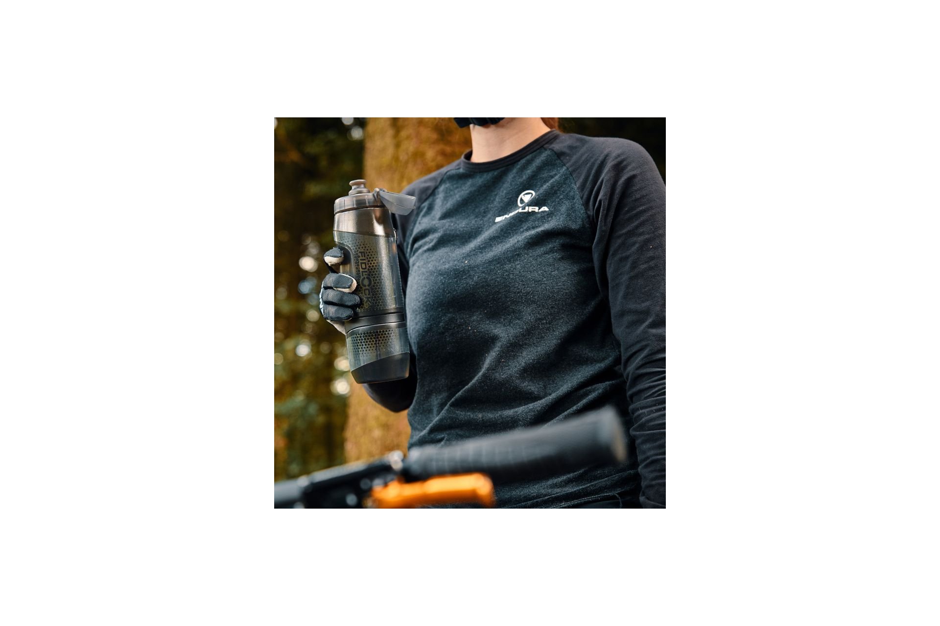 Fidlock Twist Trinkflasche 800 antibacterial mit Bike Base Halter