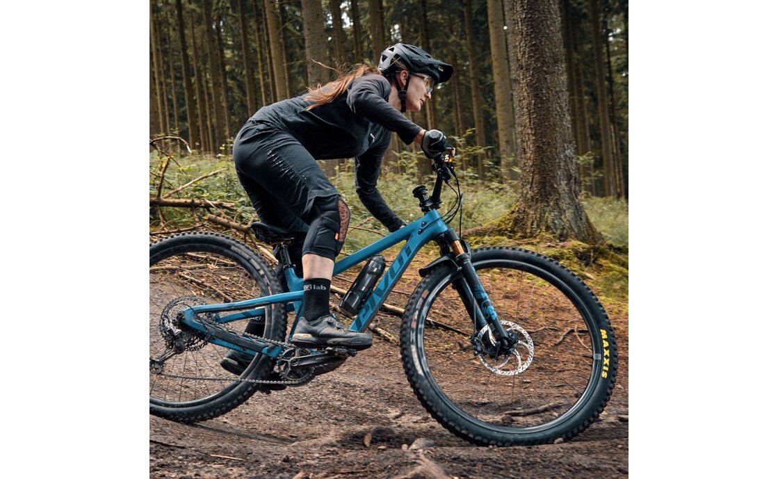 Fidlock Twist Trinkflasche 800 antibacterial mit Bike Base Halter