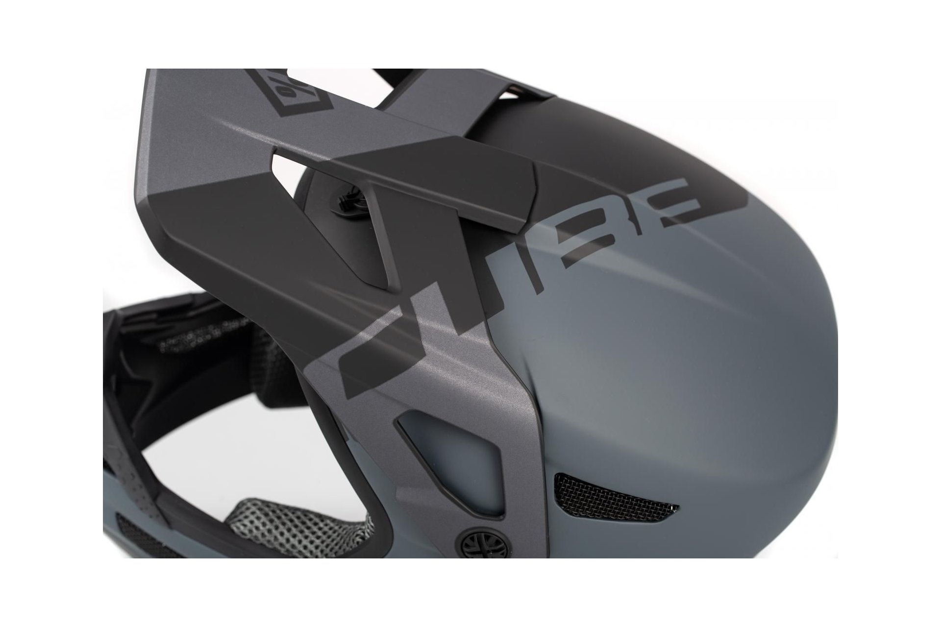 Cube Helm STATUS X 100%