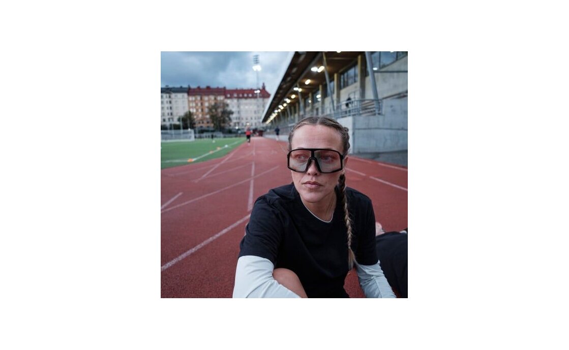 CHPO Henrik Photochromic Black - Red Photocromic