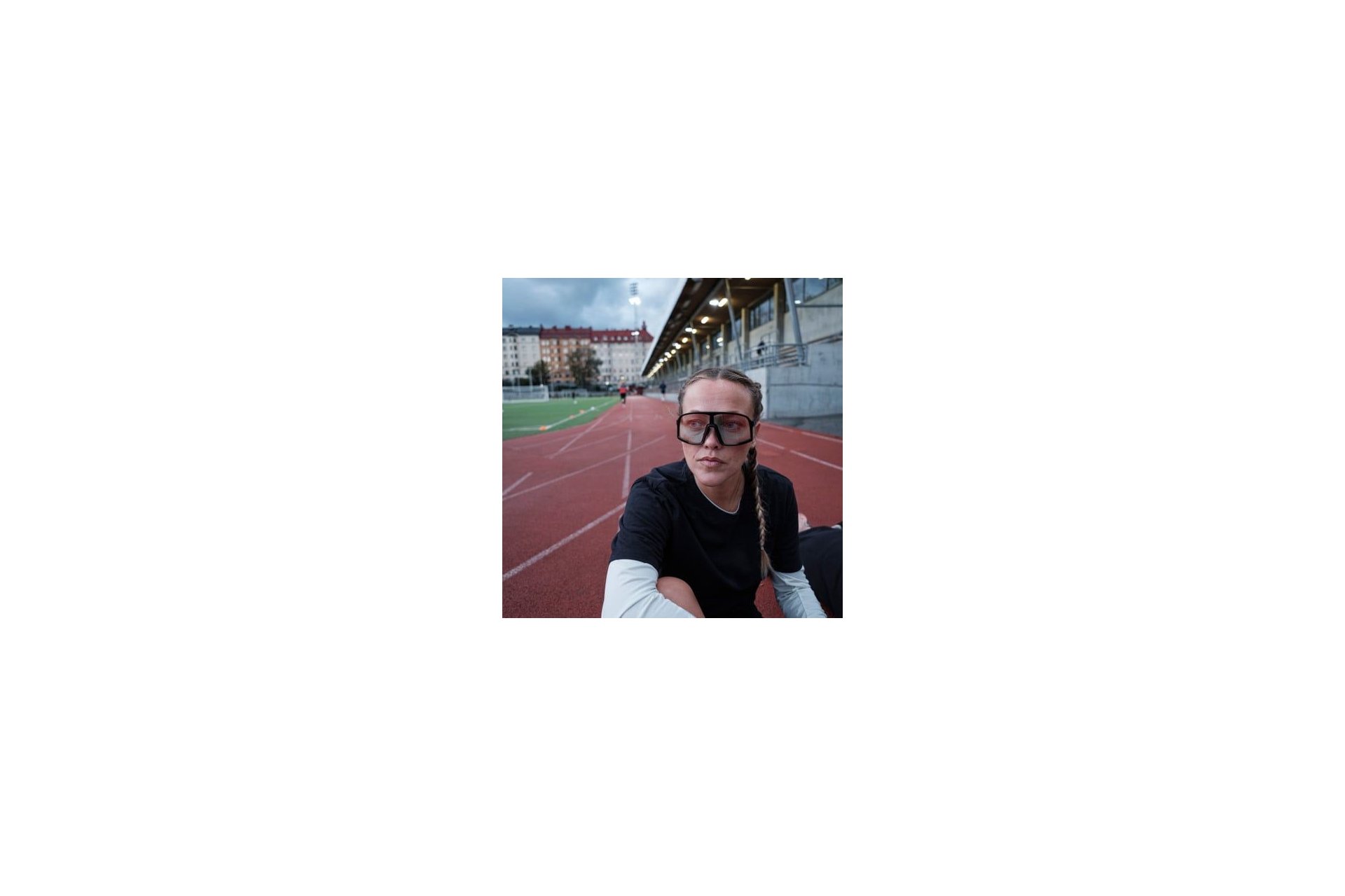 CHPO Henrik Photochromic Black - Red Photocromic