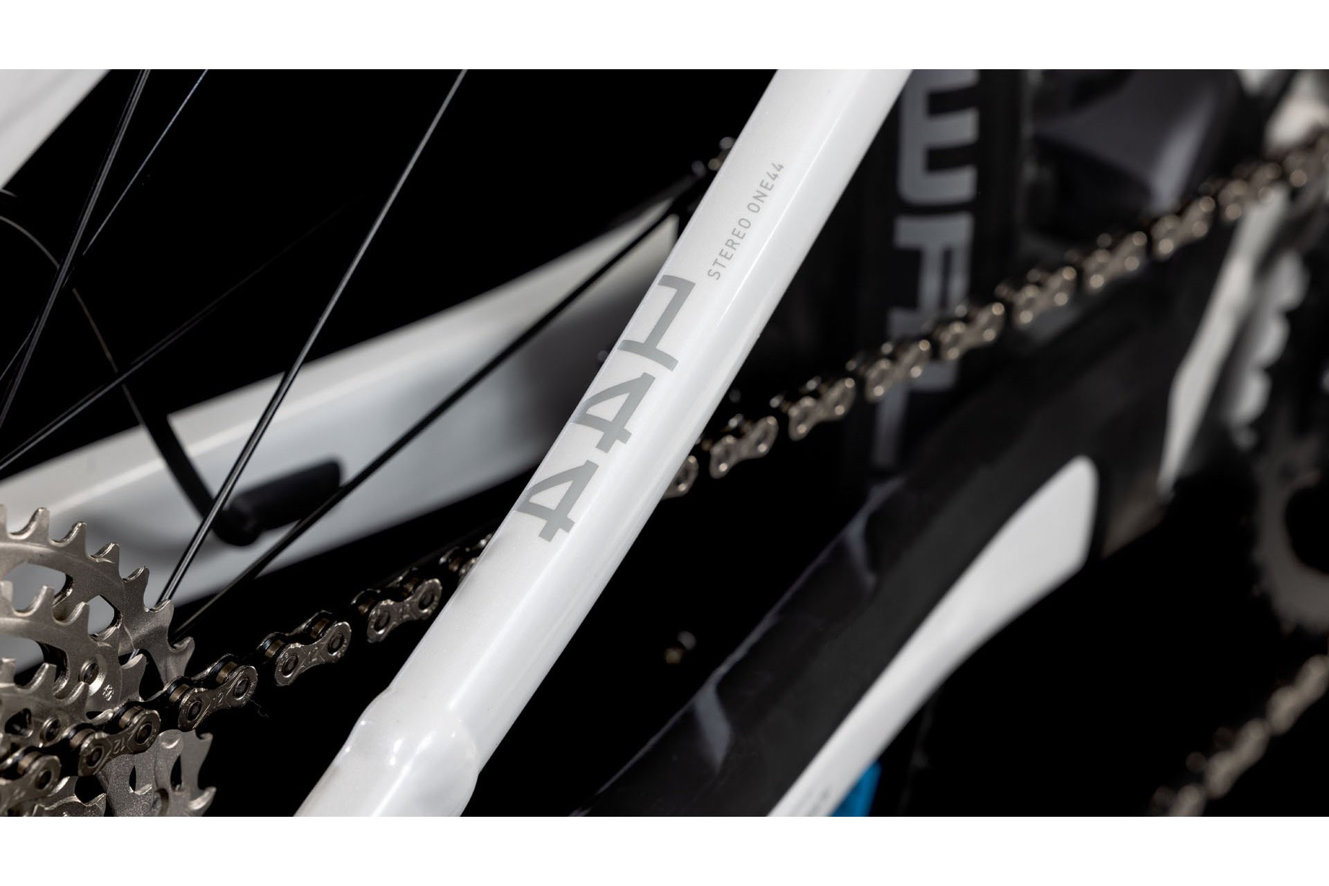 Cube Stereo Hybrid ONE44 EXC 800 - 800 Wh - 27,5 Zoll - Fully