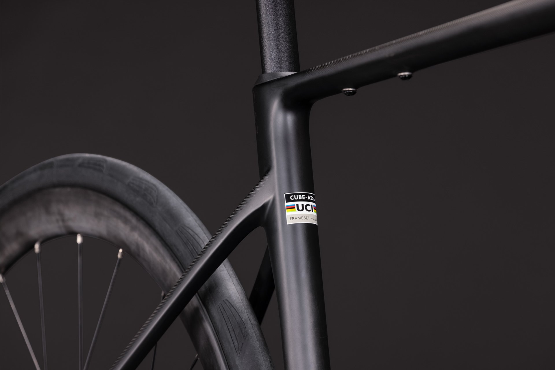 Cube Attain C:62 Race - 28 Zoll - Diamant - 2027
