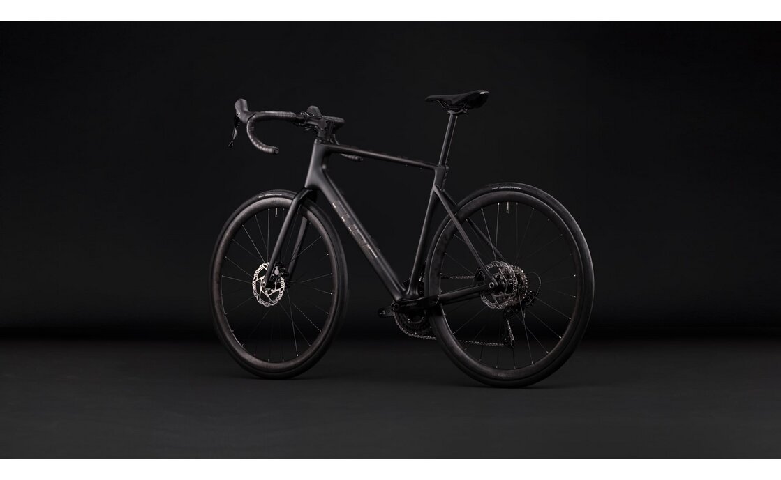 Cube Attain C:62 Race - 28 Zoll - Diamant - 2027