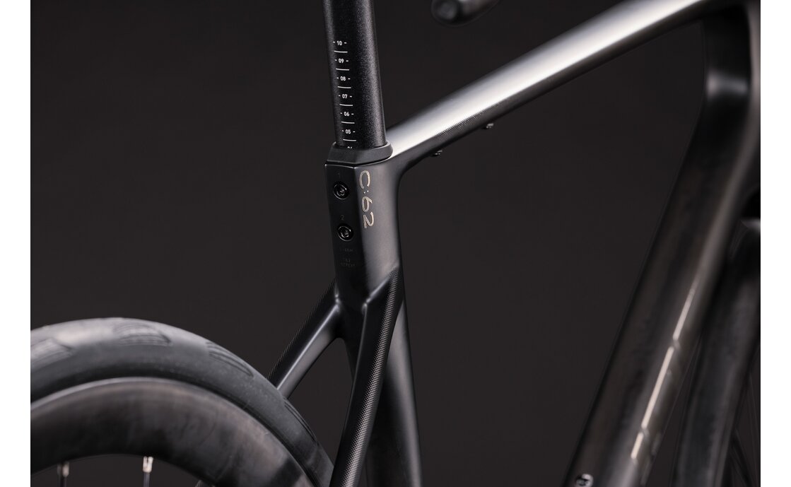 Cube Attain C:62 Race - 28 Zoll - Diamant - 2027