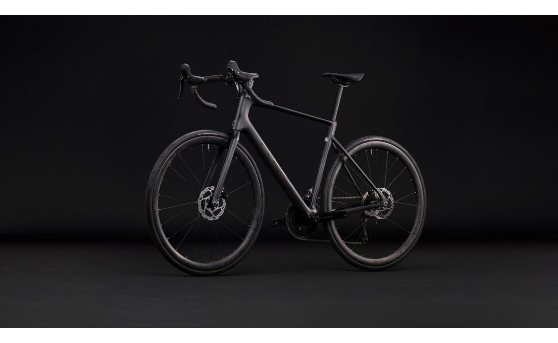 Cube Attain C:62 Race - 28 Zoll - Diamant - 2027