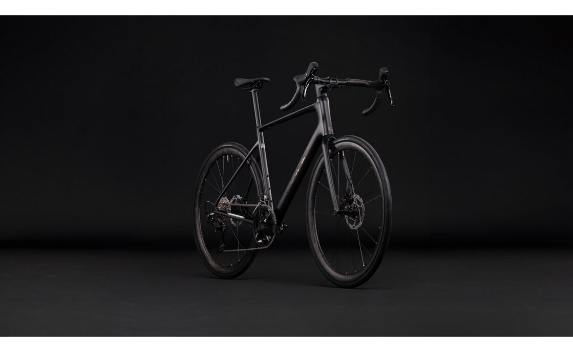 Cube Attain C:62 Race - 28 Zoll - Diamant - 2027