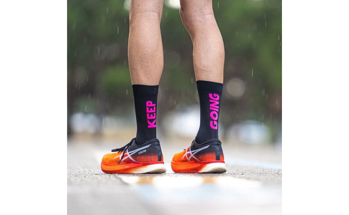 SPORCKS Keep Going Black