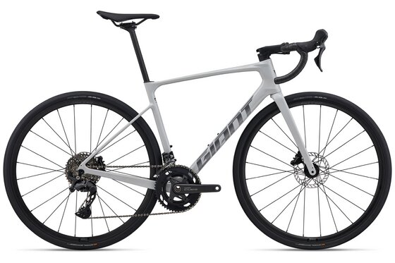 Rennräder - Giant Defy Advanced 3 - 28 Zoll - Diamant - 2026