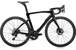 Pinarello Granger - Pinarello Dogma F - Dura Ace Di2 - Fulcrum Speed Lite 40 - 28 Zoll - Diamant - Aktion