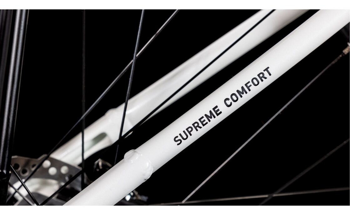 Cube Supreme Hybrid Comfort ONE 500 - 500 Wh - 28 Zoll - Tiefeinsteiger - 2025