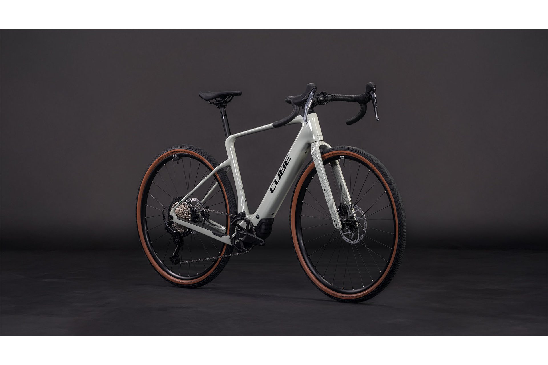 Cube Nuroad Hybrid C:62 Race 400X - 400 Wh - 28 Zoll - Diamant - 2026