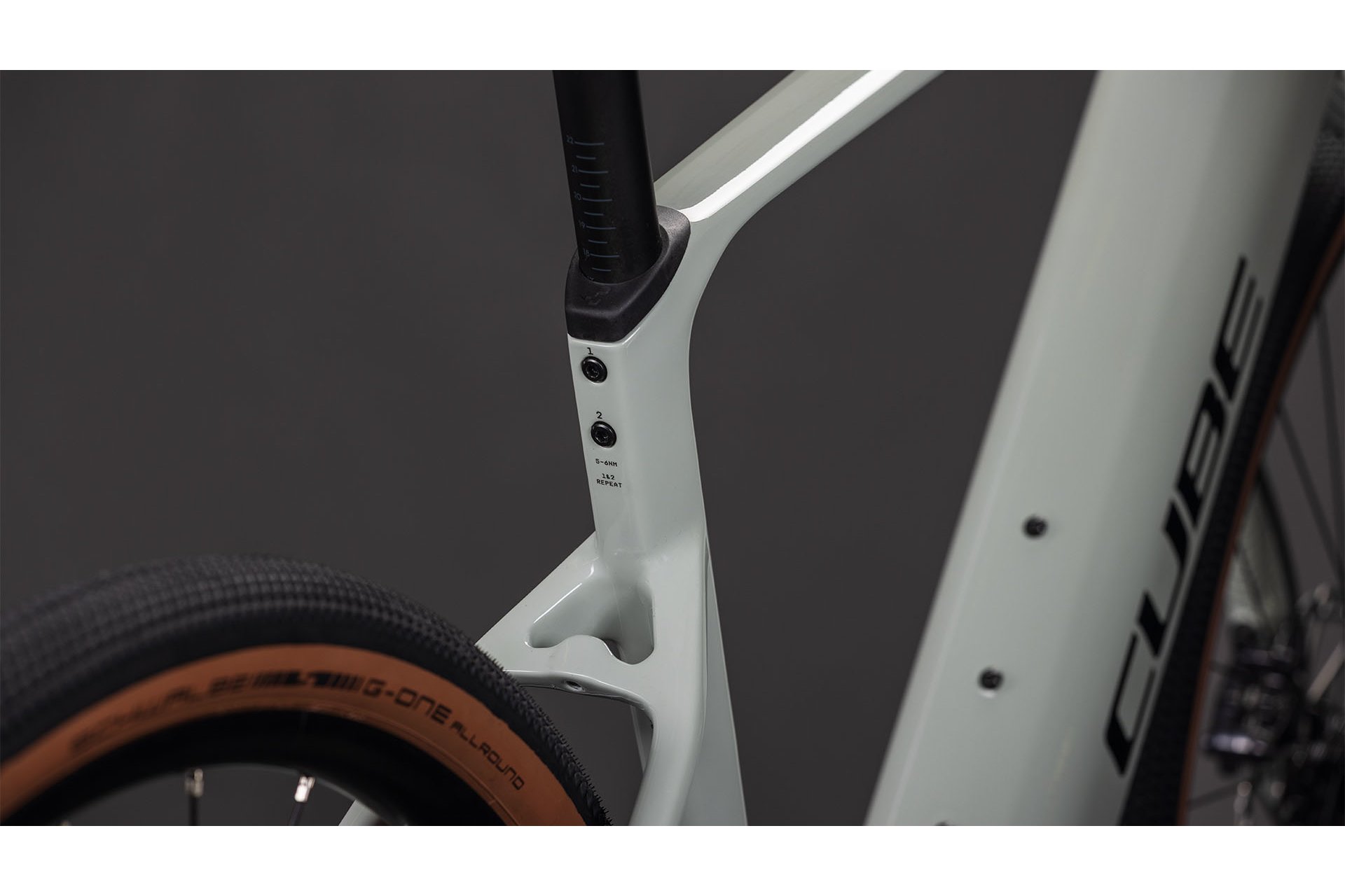Cube Nuroad Hybrid C:62 Race 400X - 400 Wh - 28 Zoll - Diamant - 2026