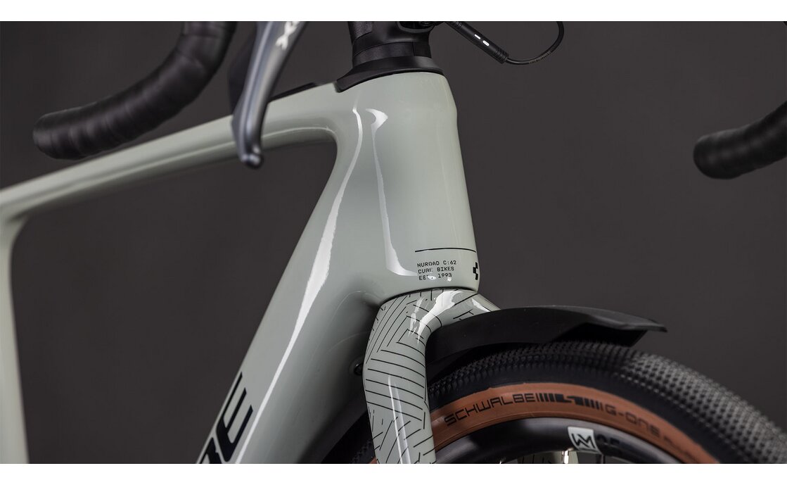 Cube Nuroad Hybrid C:62 Race 400X FE - 400 Wh - 28 Zoll - Diamant - 2026