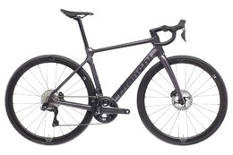 Bianchi Infinito ICR - 105 Di2 - 28 Zoll - Diamant - 2026