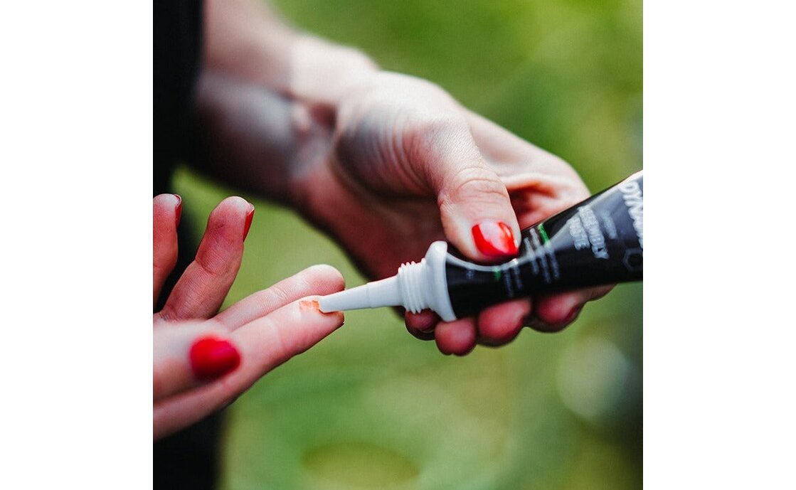 Dynamic Carbon Montagepaste - 5g