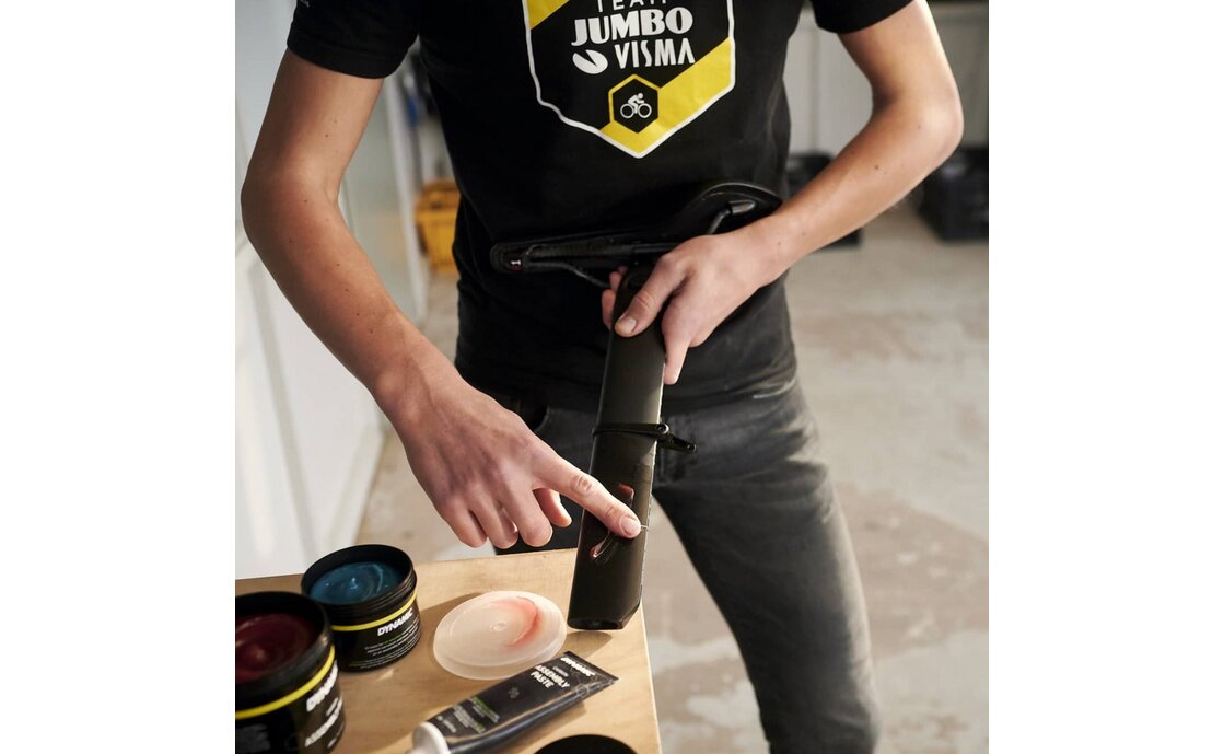 Dynamic Carbon Montagepaste - 5g