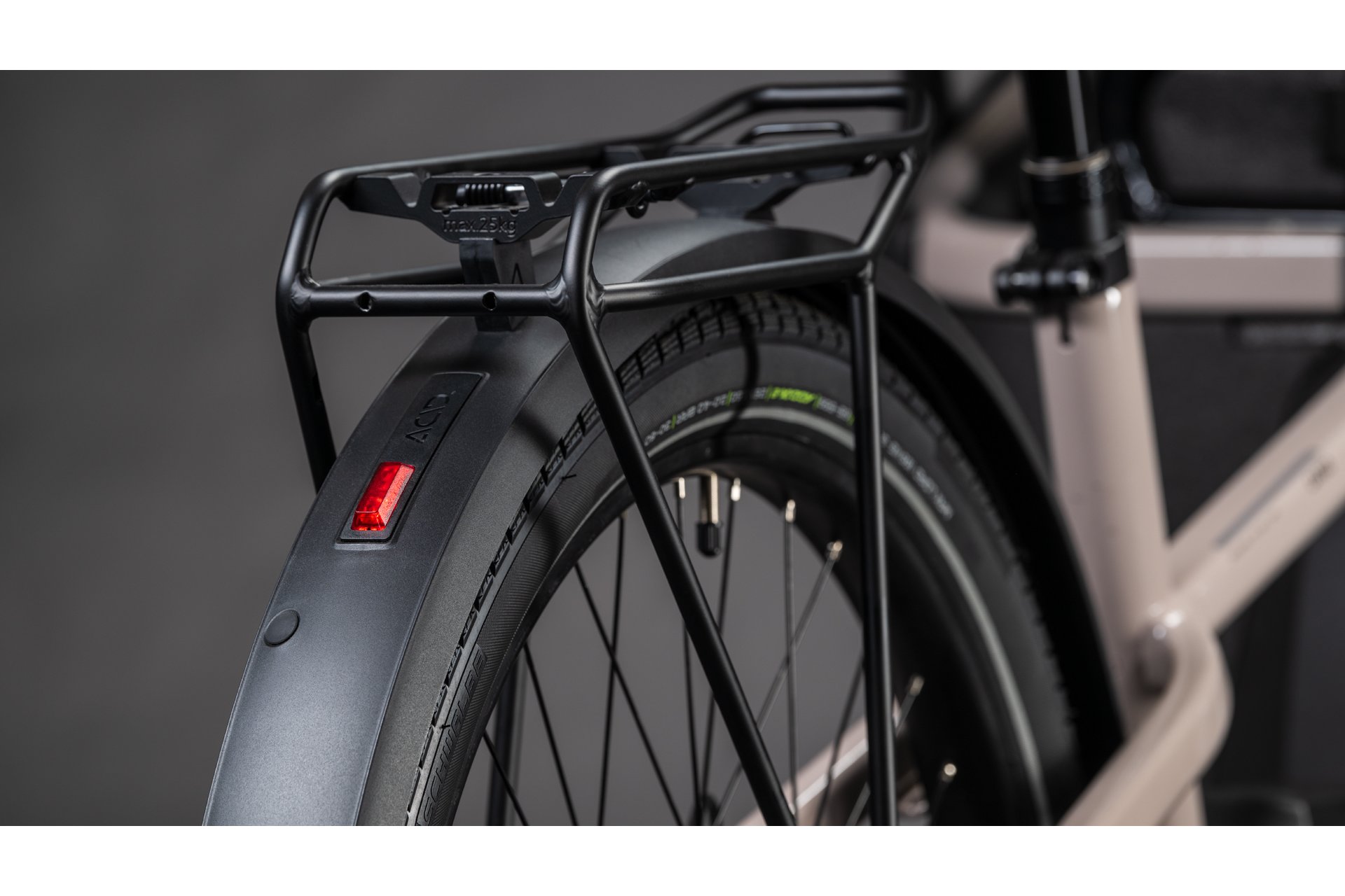 Cube Cargo Hybrid Comfort Pro Family 800 - 800 Wh - 26 Zoll - Long John - 2026