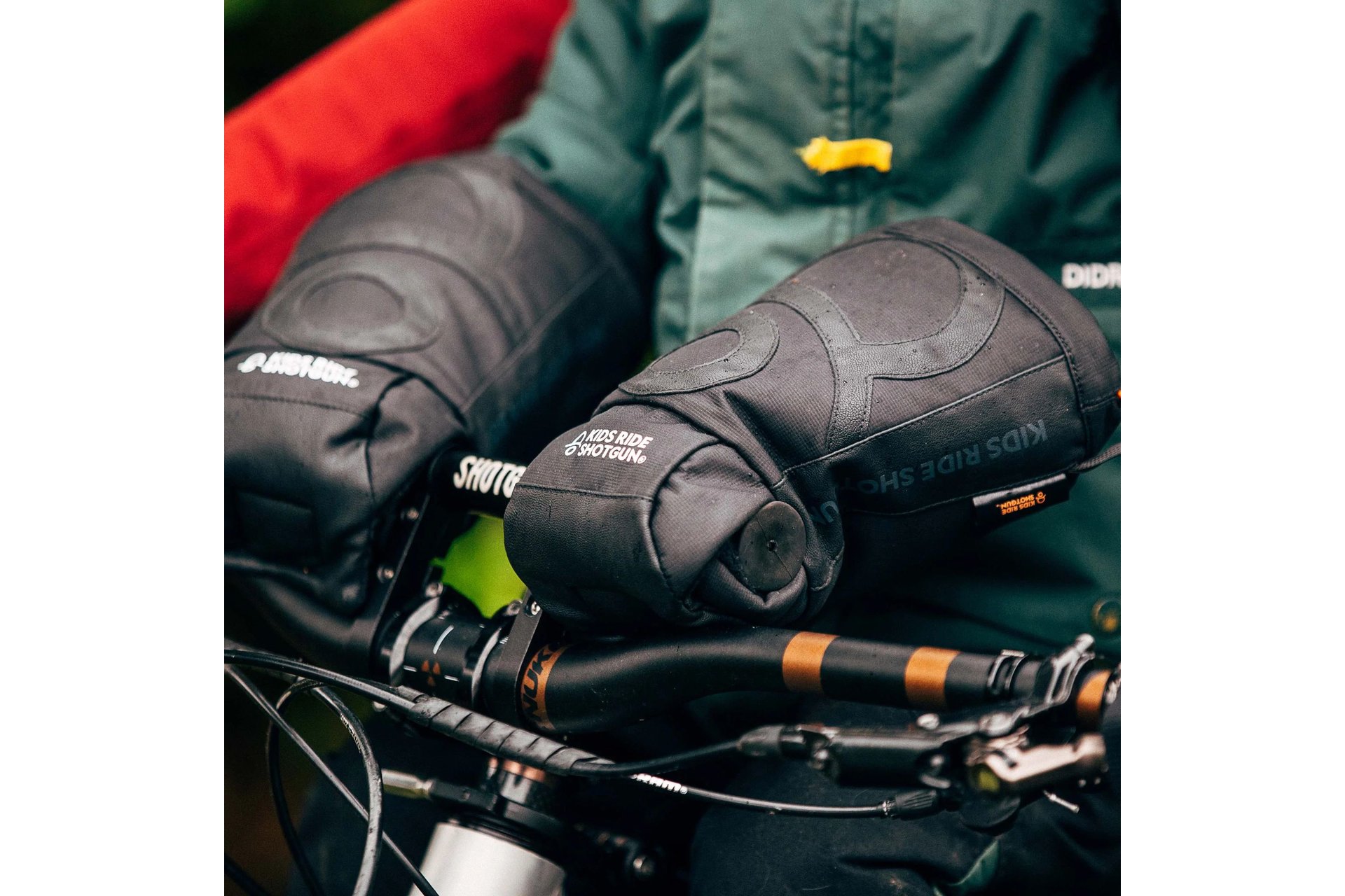 Kids Ride Shotgun Pogies Lenkerstulpen