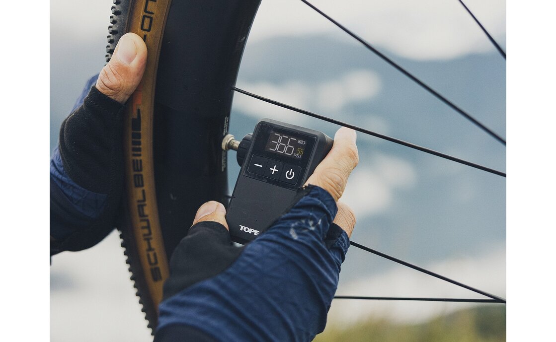 Topeak E-Booster Digital Mini elektrische Minipumpe