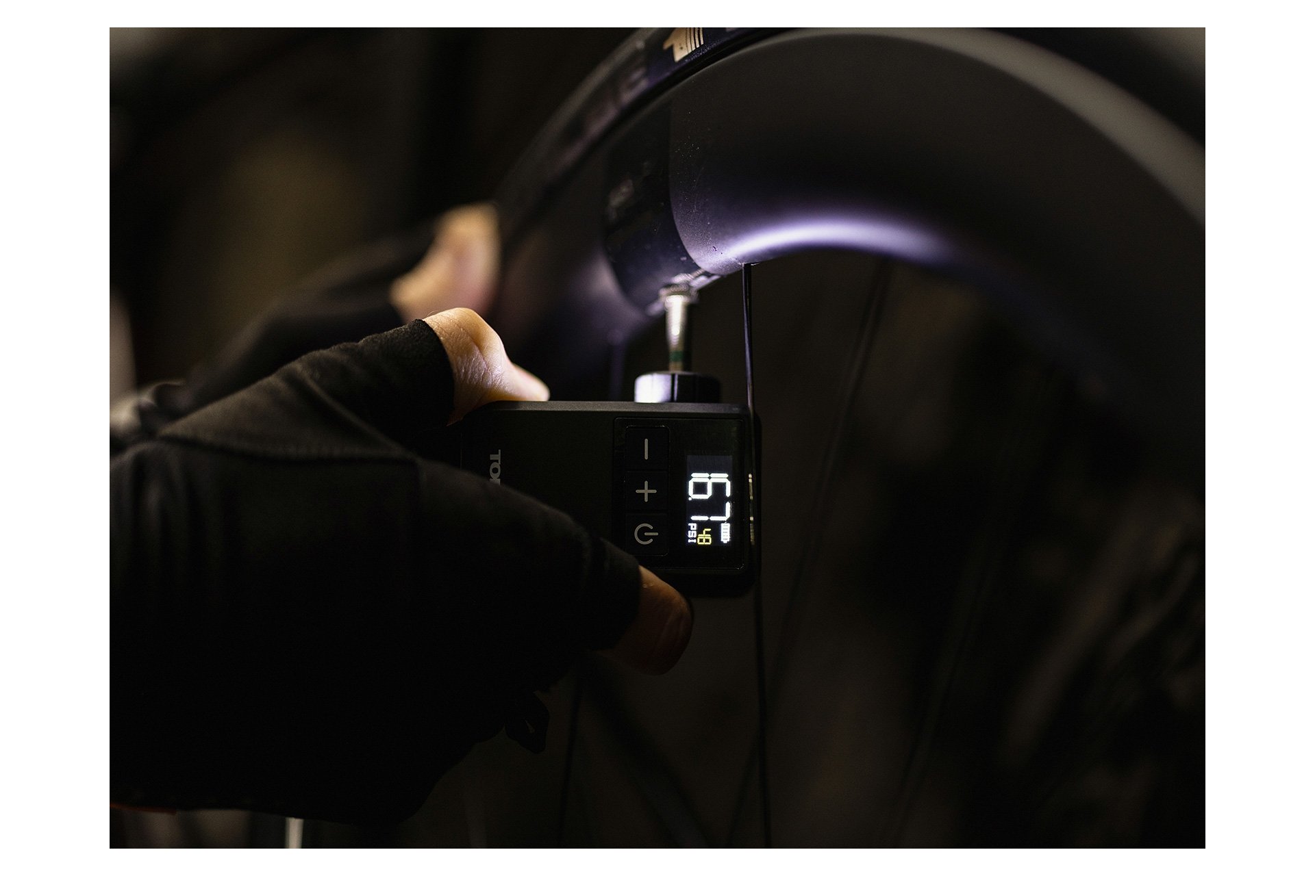 Topeak E-Booster Digital Mini elektrische Minipumpe