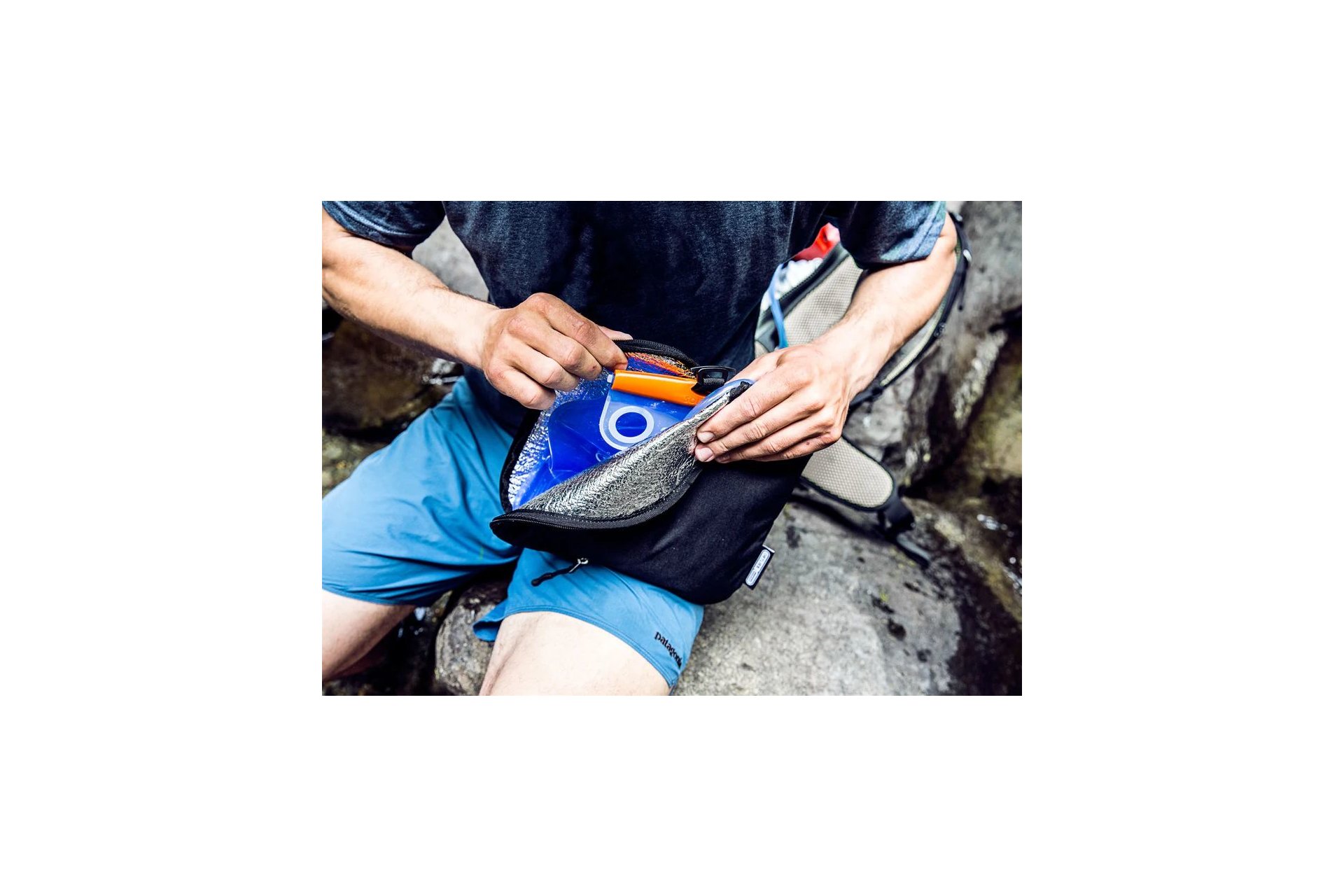 Ortlieb Atrack Hydration-System, Trinkblase isoliert