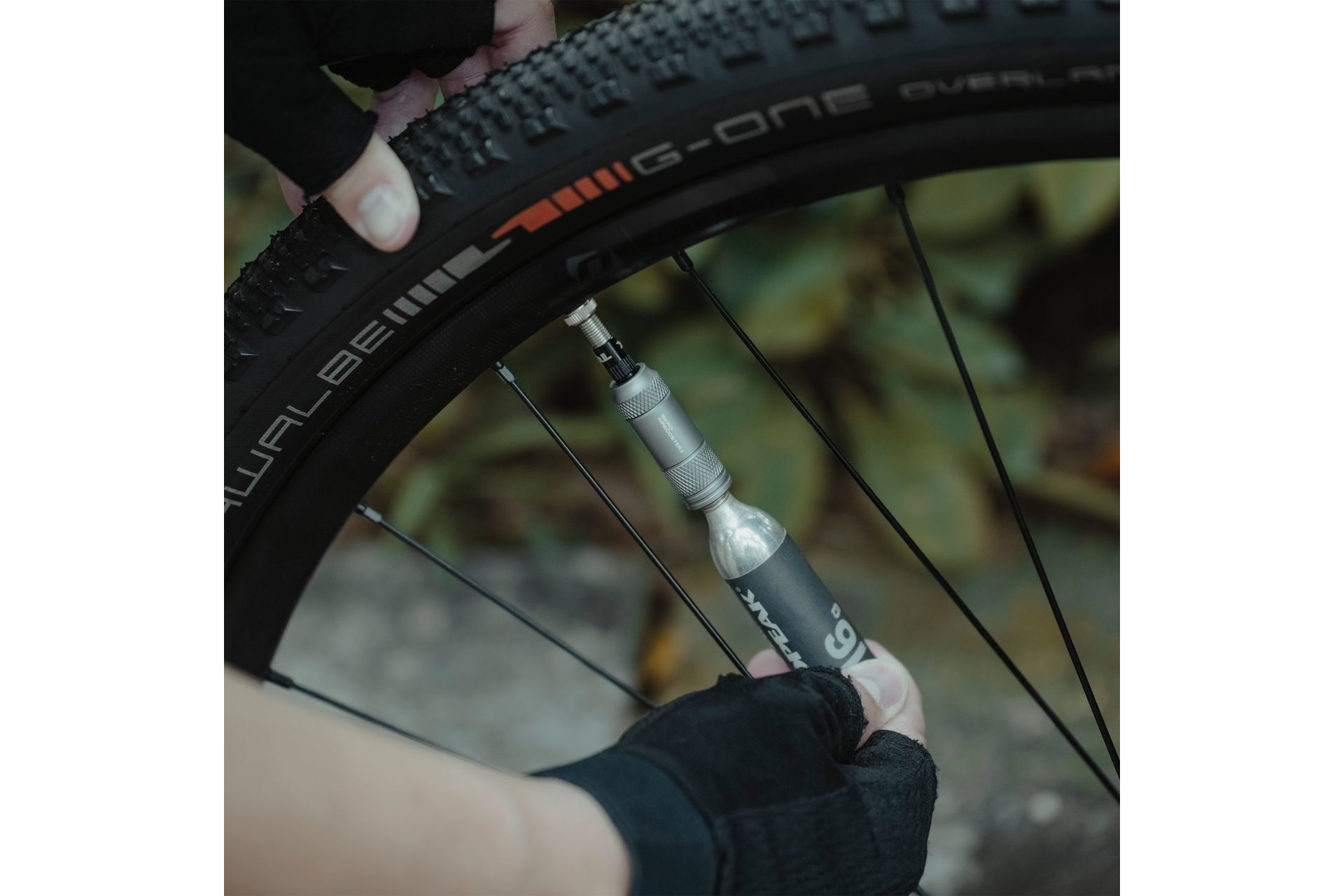 Topeak Micro Airbooster II CO2-Minipumpe inkl. 16g Kartusche