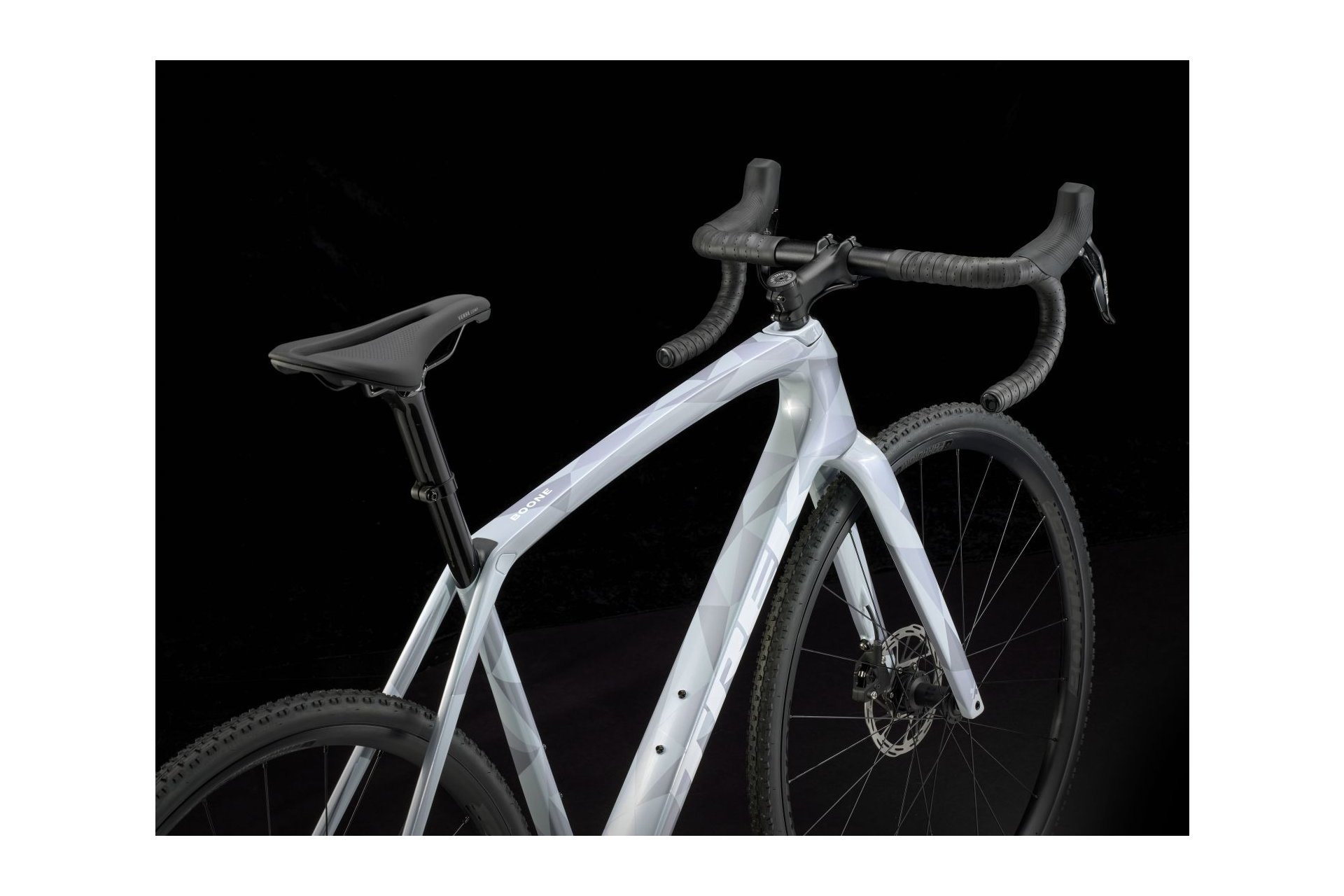 Trek District+ 4 Lowstep - 545 Wh - 28 Zoll - Tiefeinsteiger - 2026