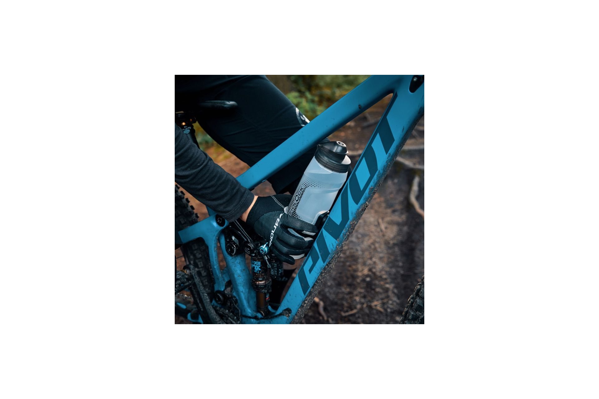 Fidlock Twist Trinkflasche 800 mit Bike Base Flaschenhalter