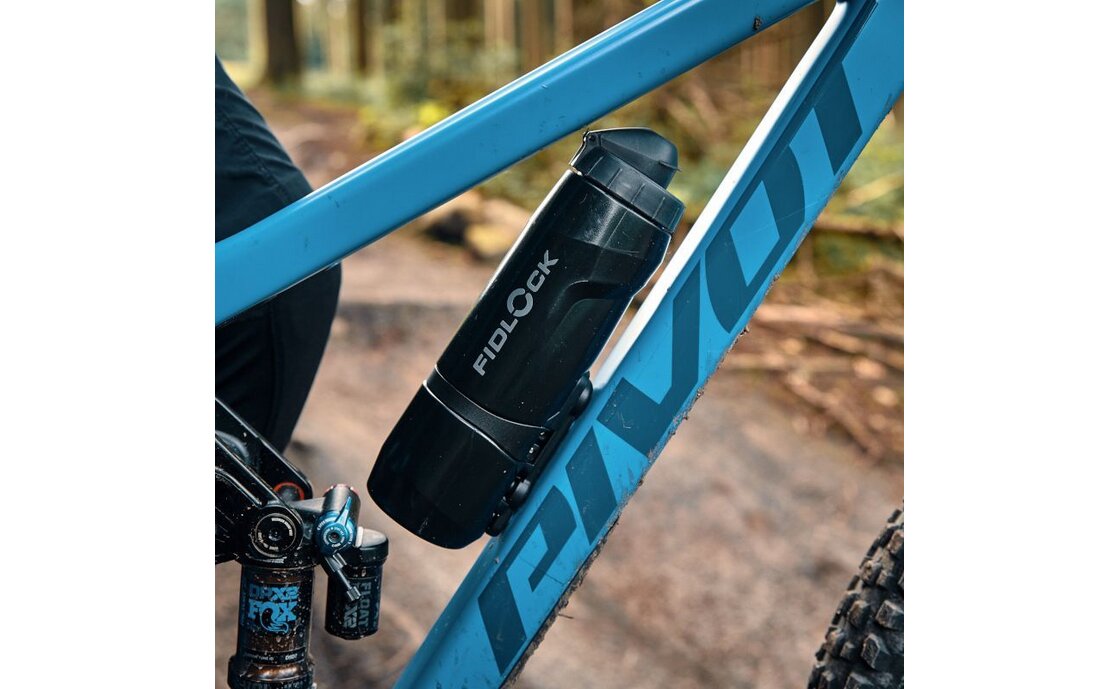 Fidlock Twist Trinkflasche 800 mit Bike Base Flaschenhalter