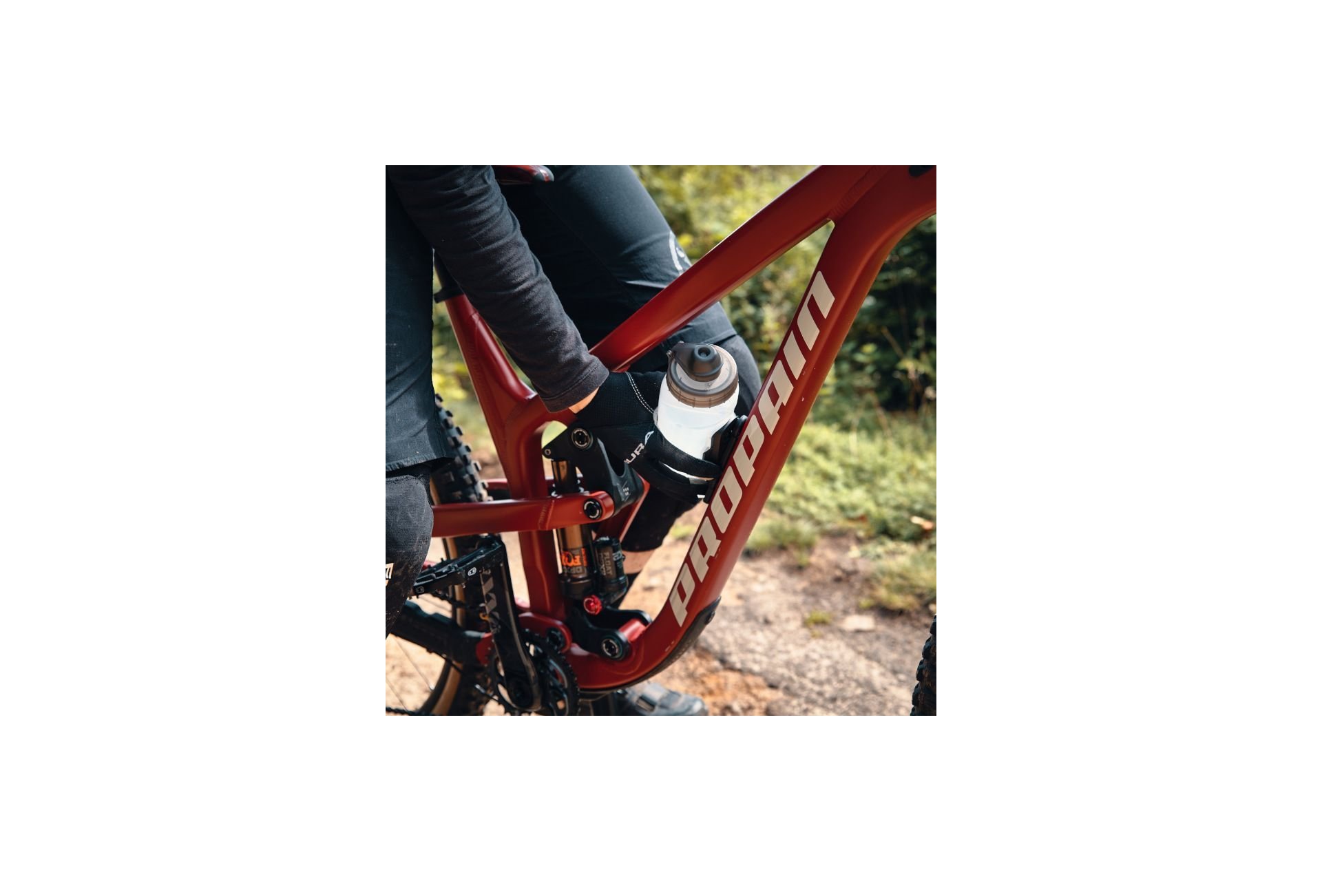 Fidlock Twist Trinkflasche 590 mit Bike Base Flaschenhalter