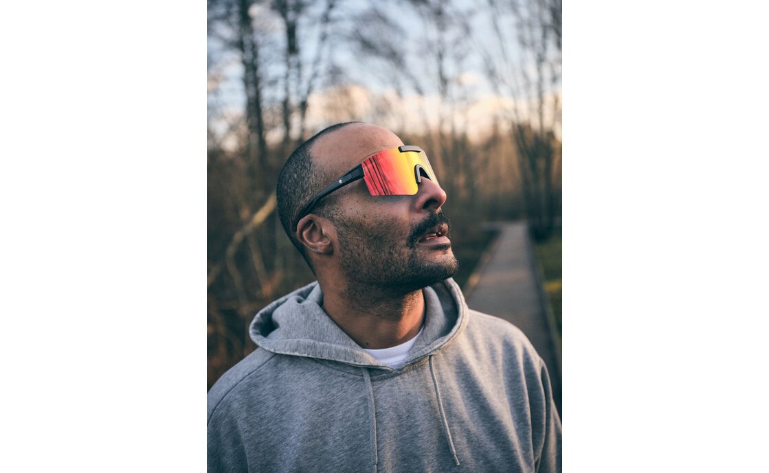CHPO Luca Matte Black - Red Photochromic