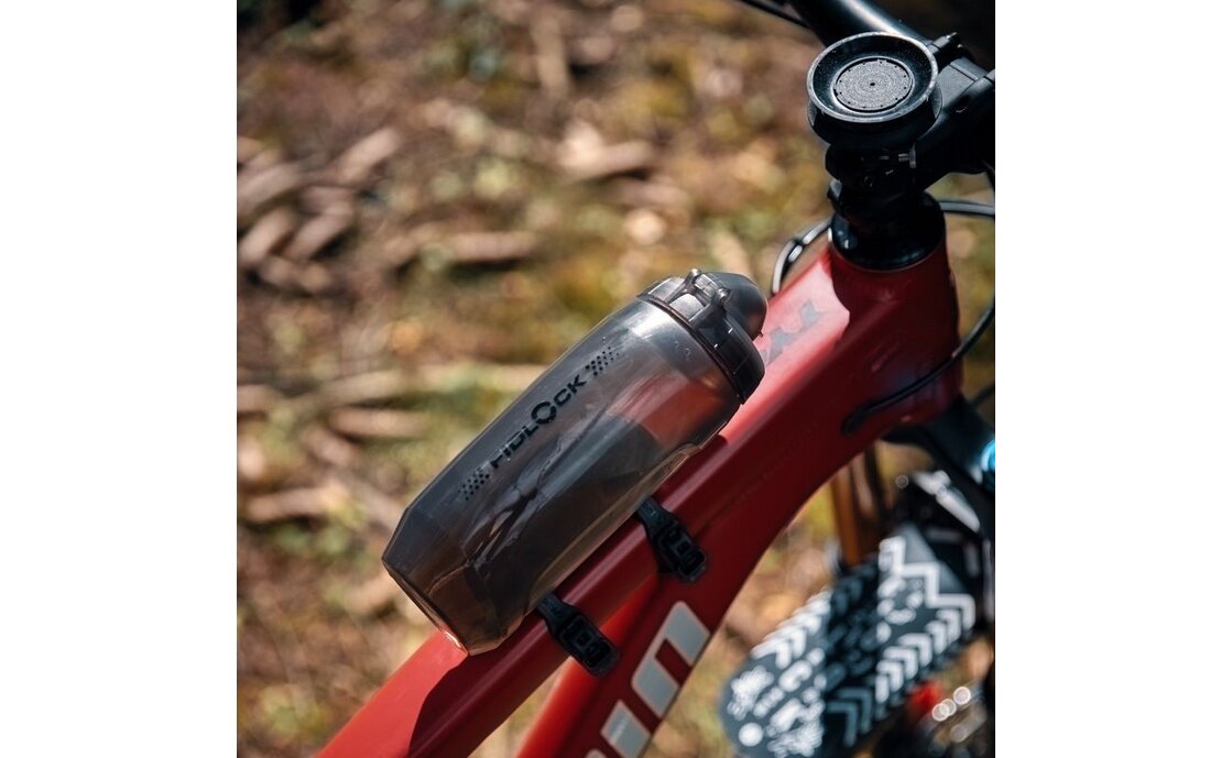 Fidlock Twist Trinkflasche 590 mit Uni Base Flaschenhalter