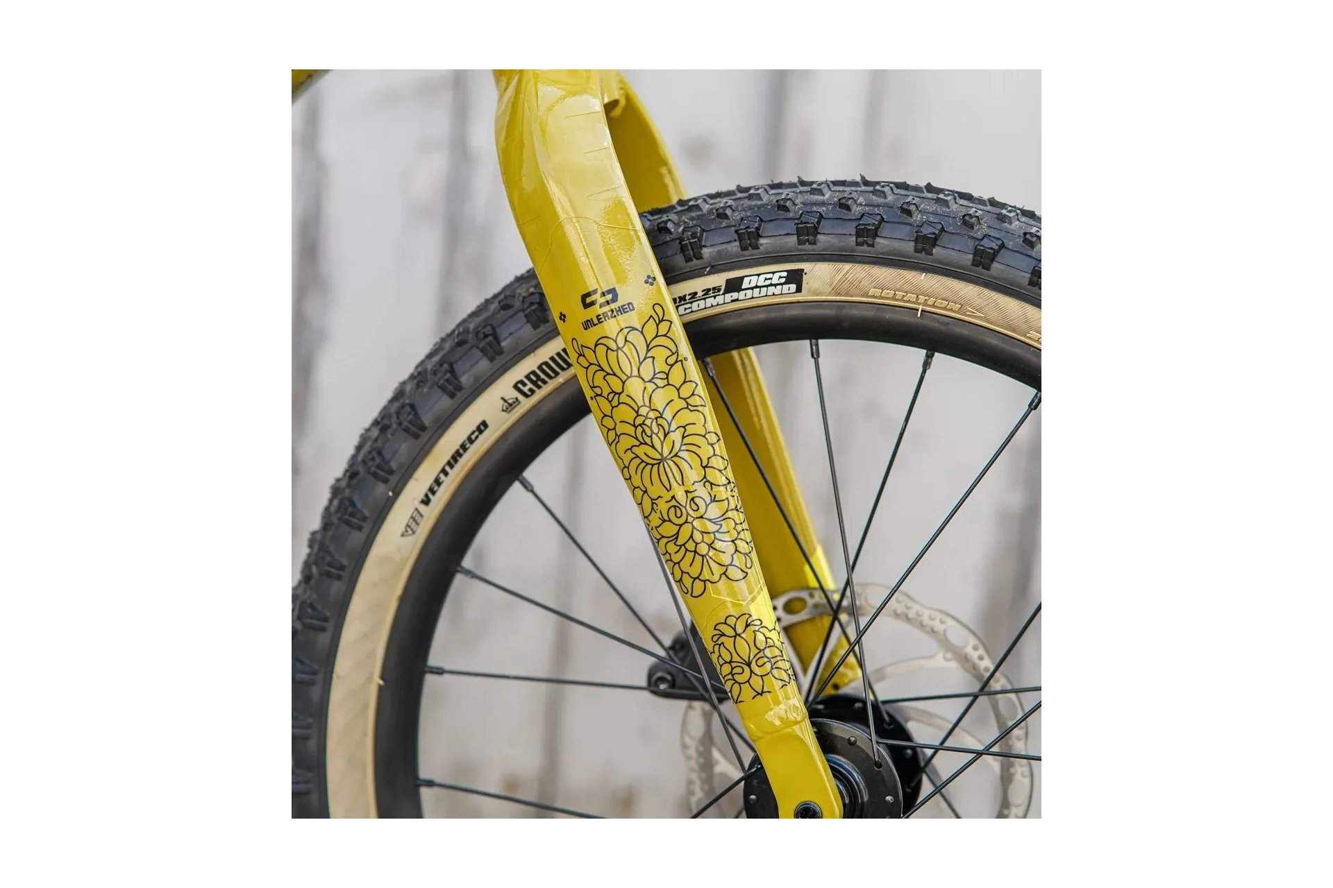 Unleazhed Rahmenschutzfolie Kids BPK01 Filigree black glossy