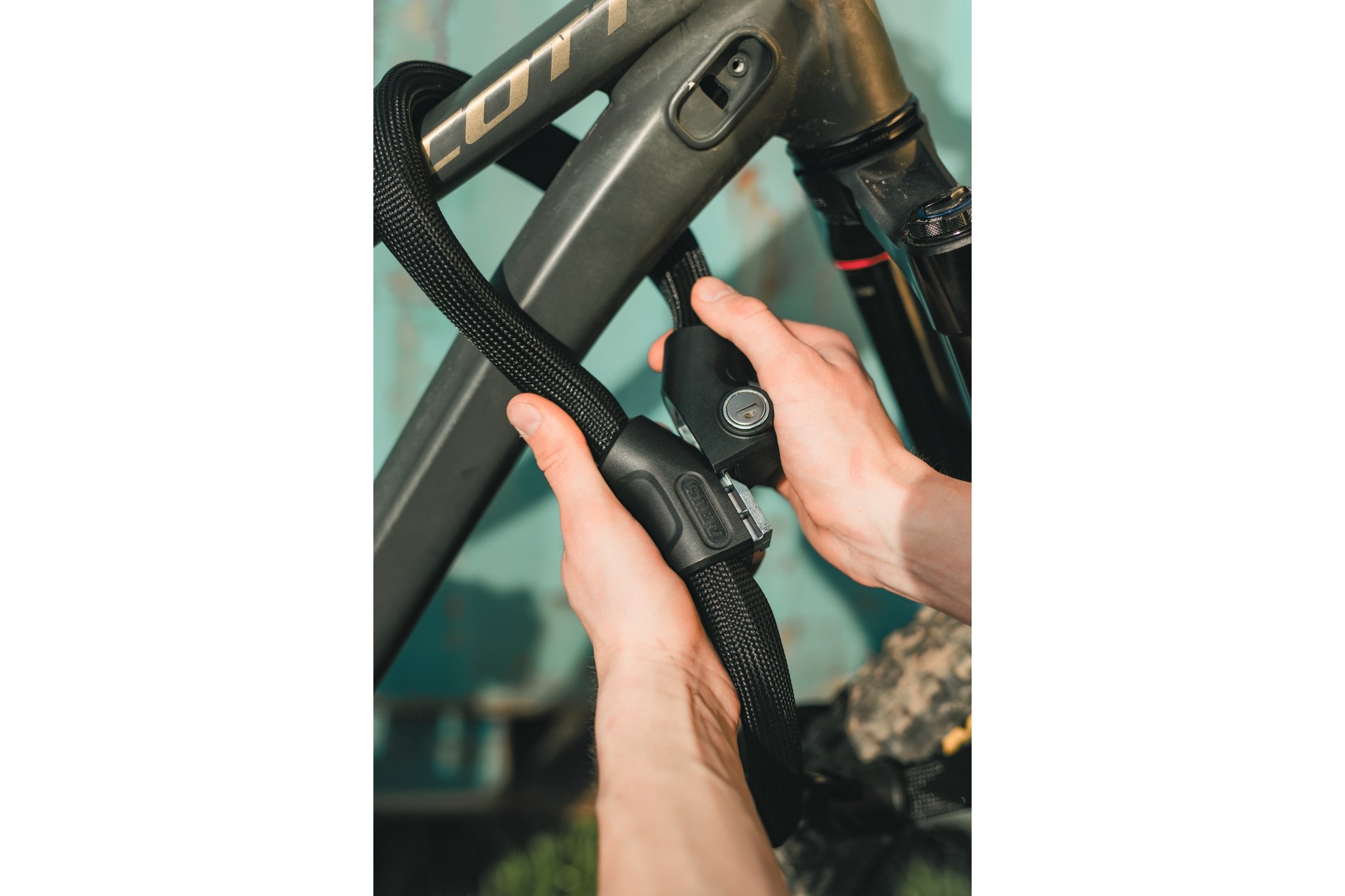 Abus 1806/110 black Infinity Loop