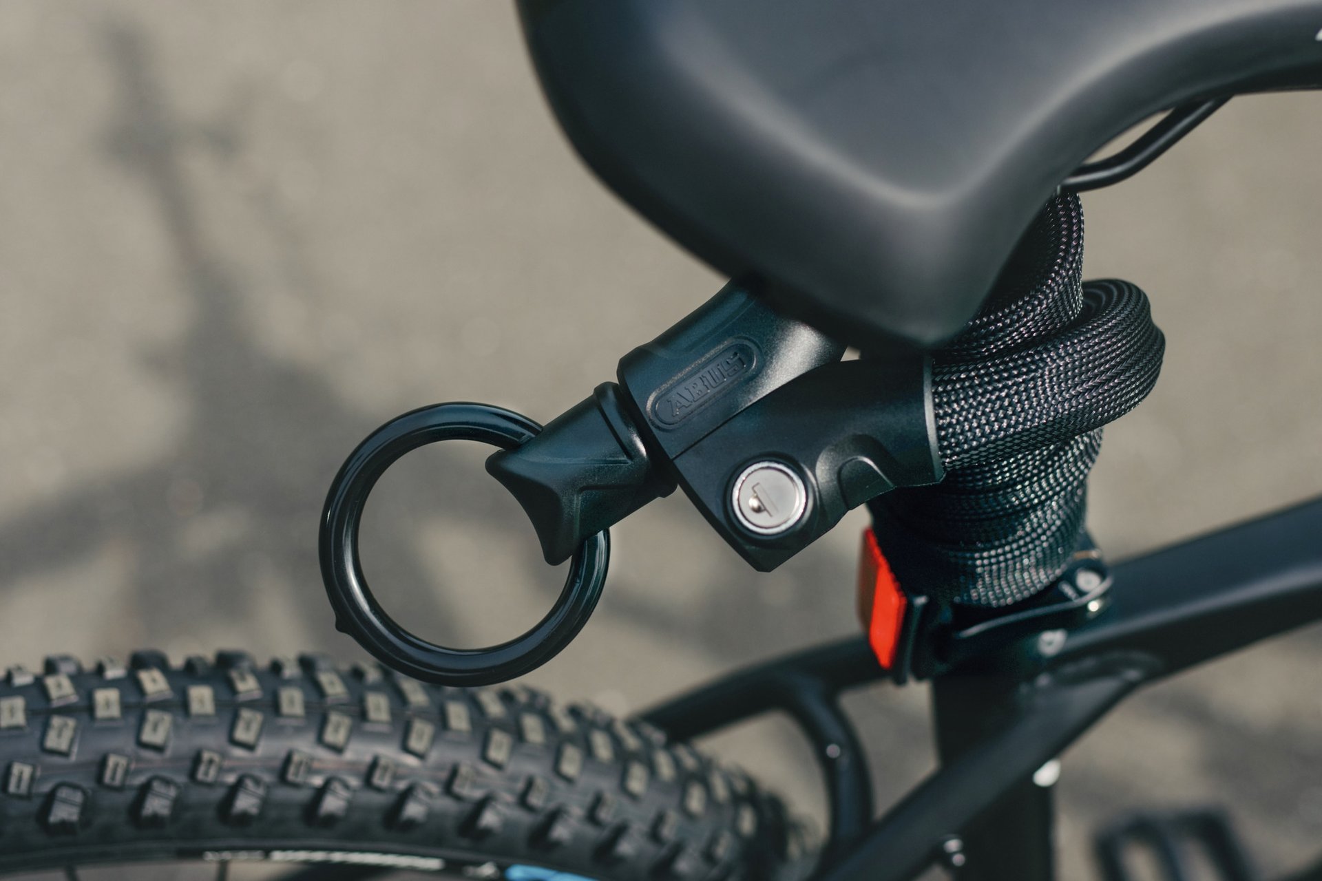 Abus 1806/110 black Infinity Loop