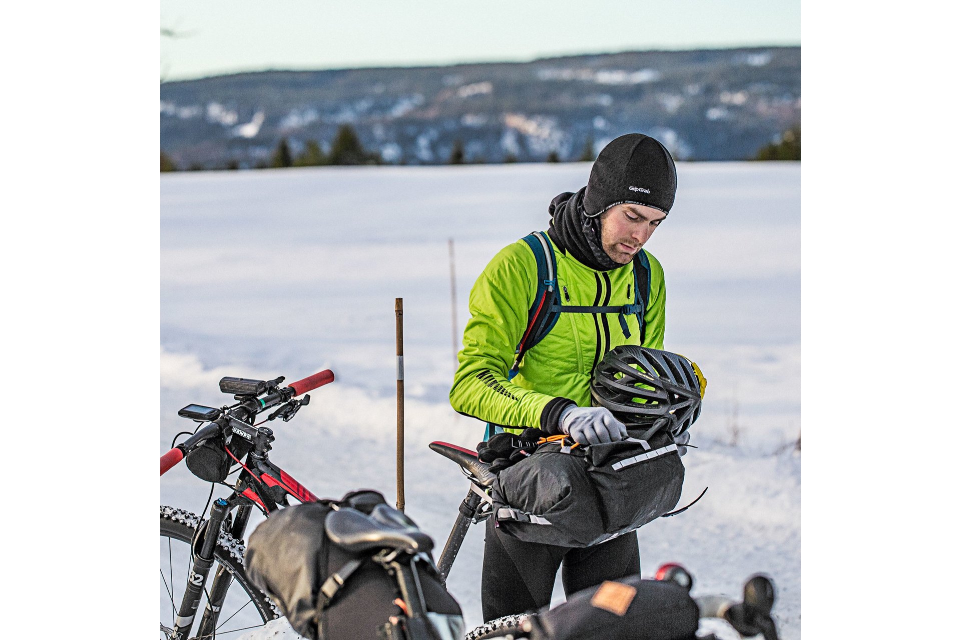 GRIPGRAB Aviator Windproof Deep Winter Skull Cap