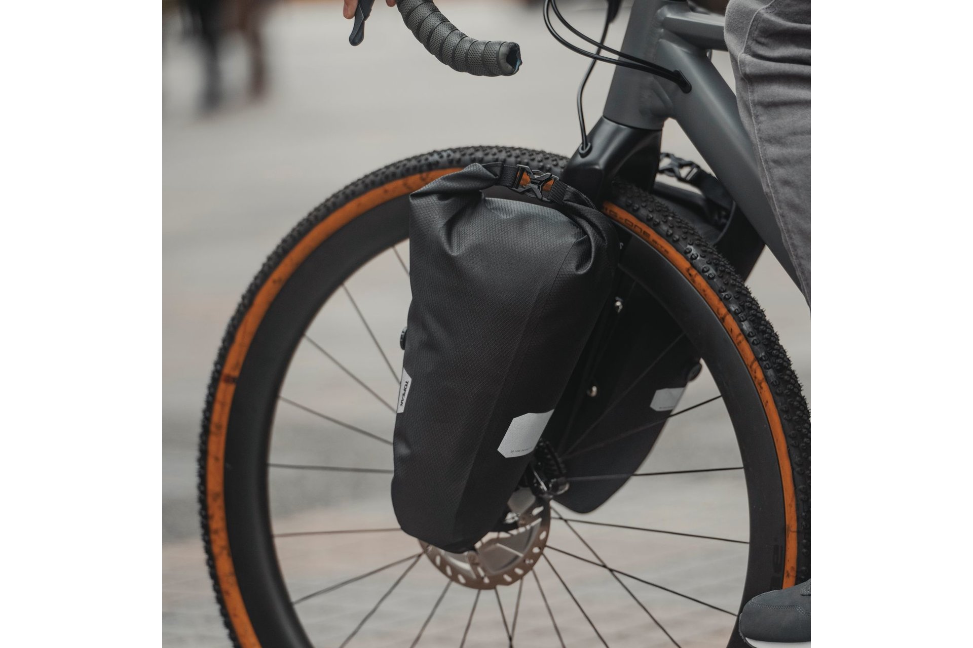 Topeak QR Fork Dry Bag, wetterfest mit Halterung - 5,8L