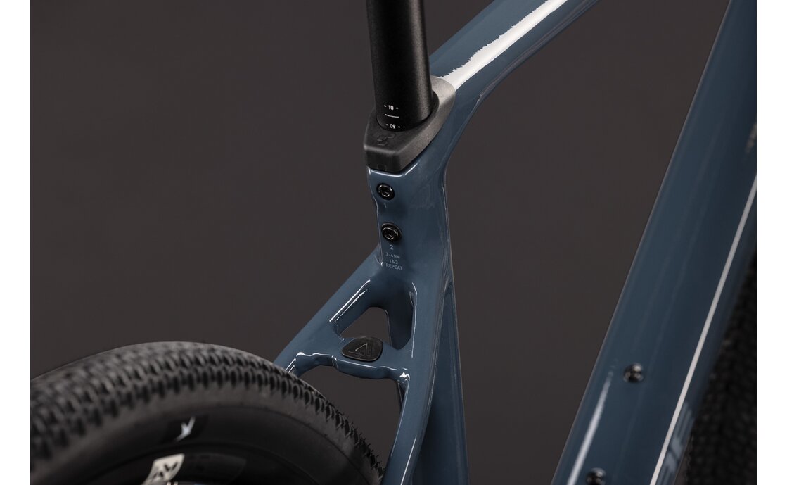 Cube Nuroad Race - 28 Zoll - Diamant - 2027