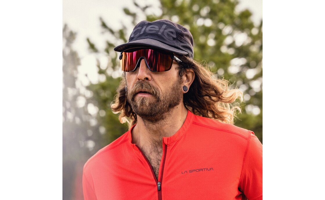 Smith Bobcat Black - ChromaPop Red Mirror