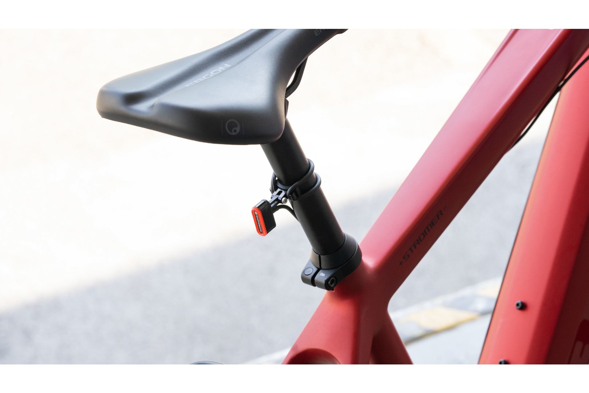 Supernova TL3 Mini Rücklicht für Sattelstützenmontage - Dynamo 6V