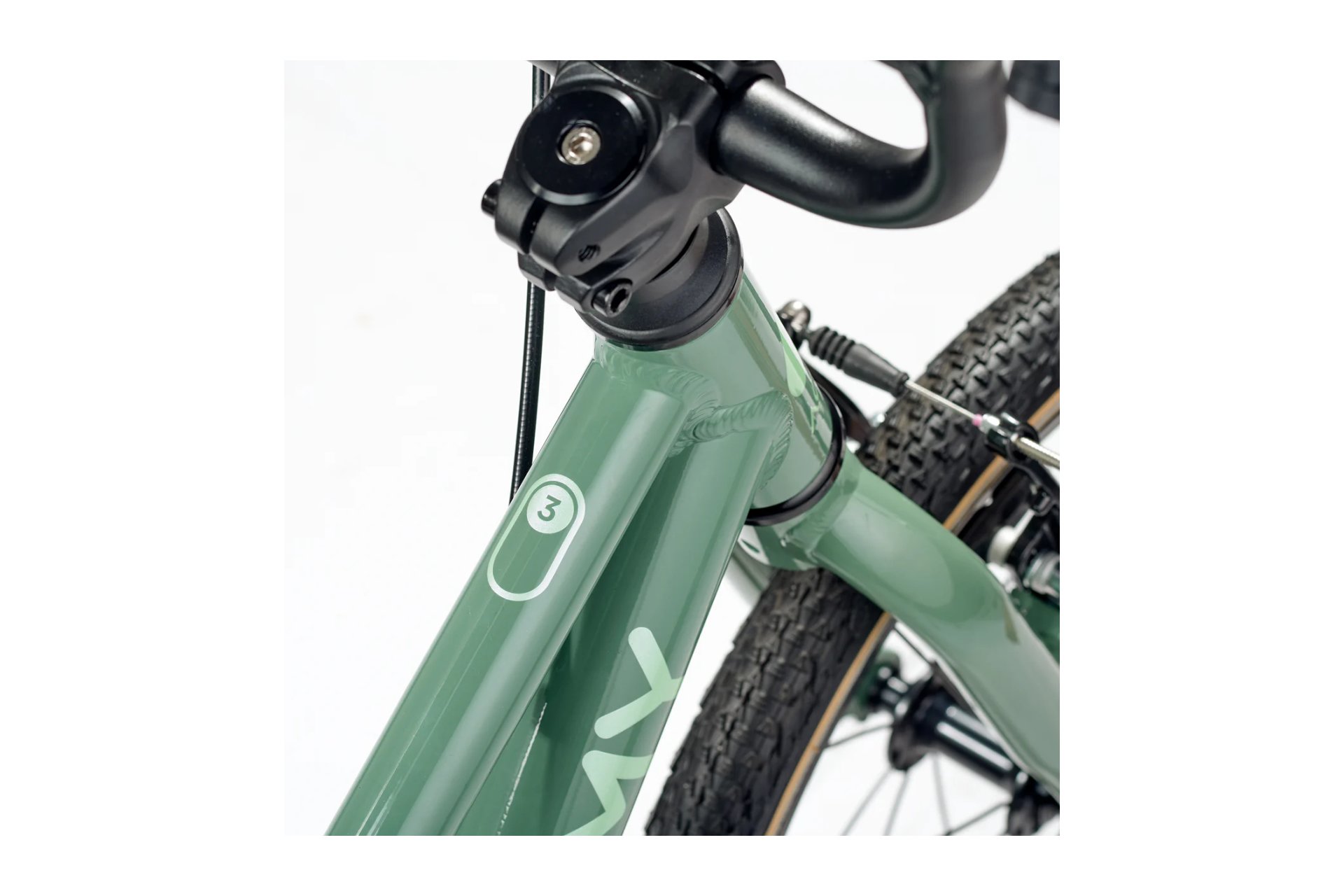 Academy Grade 3 - 16 Zoll - Diamant - 2026