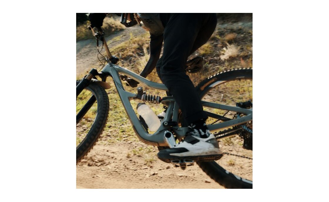Fidlock Twist Trinkflasche 700 life mit Bike Base Flaschenhalter - 2026