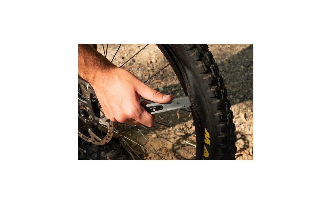 Wolftooth 8-Bit Tire Lever + Disc Brakes Multitool