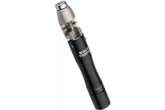 Flickzeug für Reifen - Wolftooth EnCase System Chain + Tire Plug Multitool Werkzeugset