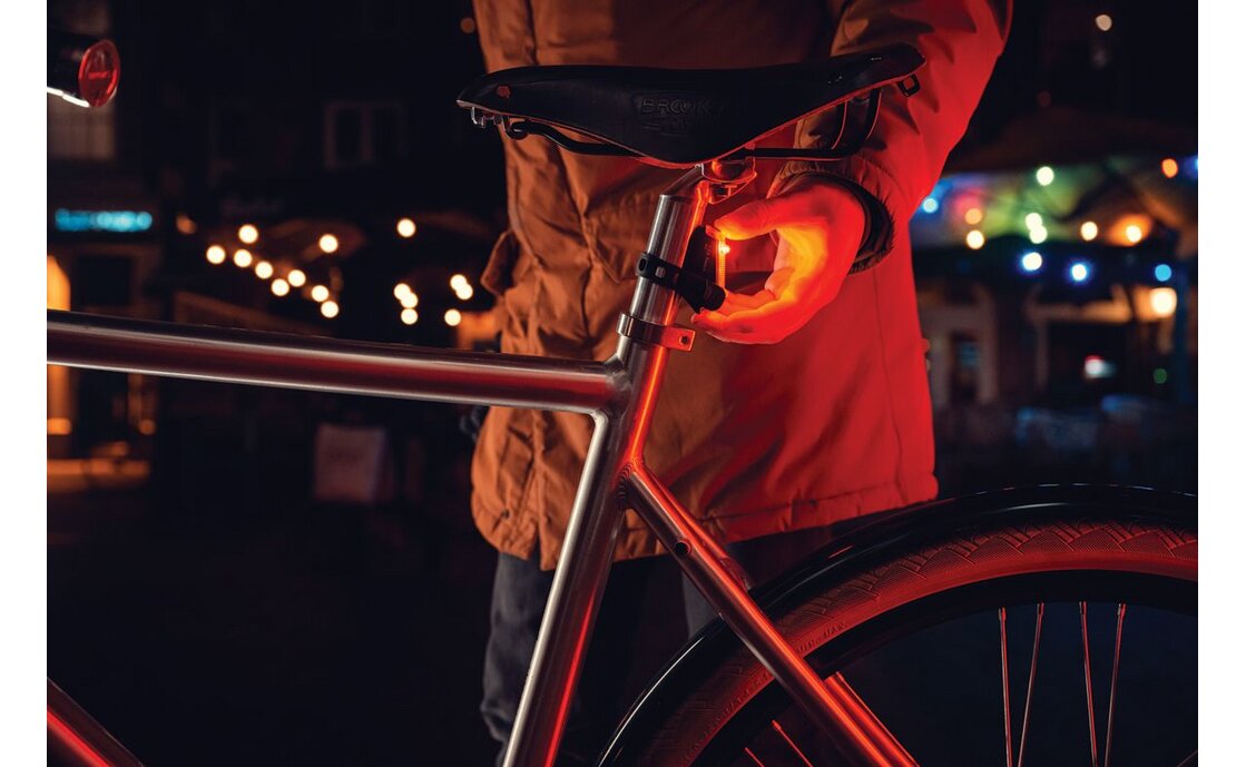 AXA DWN 100/DWN USB Rear Signal Set